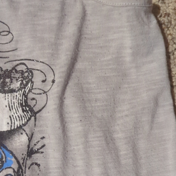 Women's Gray Graphic Tank Top - Picture 5 of 11